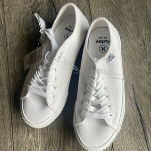 NWT Hurley shoes, white sneakers, size 6 brand new